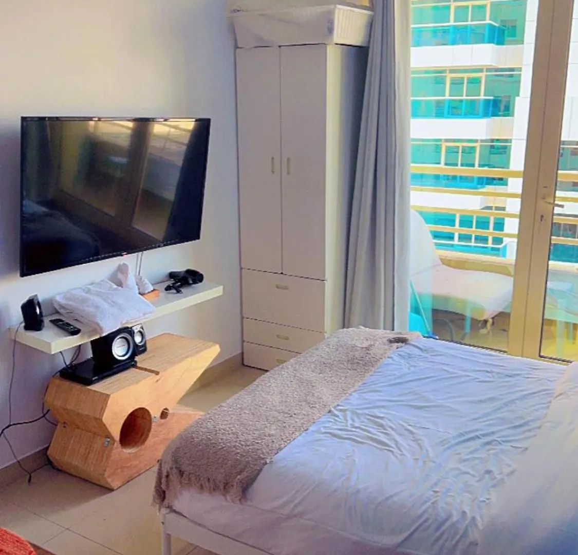 Apartment Aesthetic Blue Studio On Marina Walk Dubai